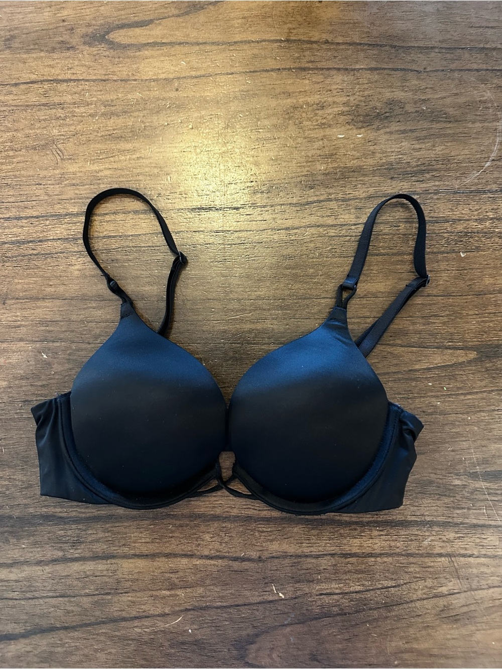 Victoria’s Secret Bombshell Plunge Bra – Black – 32B